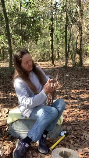 133K views · 2.5K reactions | This video is of me making a small loop cross last year. | The Grapevine Lady | Facebook