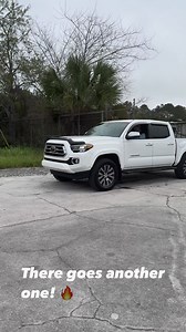 🔥 There goes another one, ready to hit the road and accompany you on your next adventure. From our skilled craftsmanship to our dedication to quality, each WeeRoll trailer is built to enhance your outdoor experience. #Nomad #WeeRoll #AdventureAwaits #QualityCraftsmanship 🌟 | WeeRoll.com