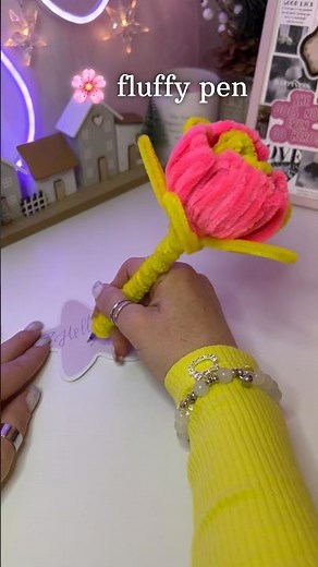 DIY fluffy FLOWER pen 🖋️🌸 #diy #handmade #craft #cute #flower #fyp