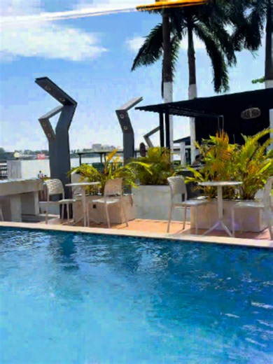 Adoumin Beach Abidjan : Sortir à Cocody près de l'ITC