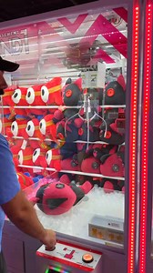 523K views · 1.5K reactions | They left the keys in the machine!  #arcade #clawmachine #funny #winnereverytime | Winner Every Time | Facebook