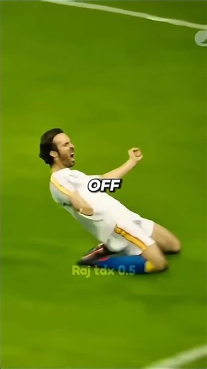 "Everyone Tries Ronaldo’s Knee Slide… But This Guy"😲 #shortsfeed #shorts