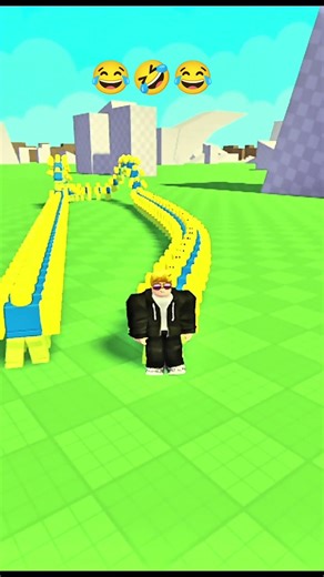 Roblox Noob Train Prank 😂🔥 | Trolling Everyone! #shorts #roblox