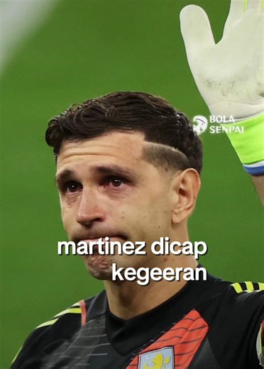 Tangisan di akhir musim lalu bukannya jadi perpisahan, malah jadi awal rentetan kejadian yang buat Martinez bawa Aston Villa juara liga eropa. #bolasenpai #football #sepakbola