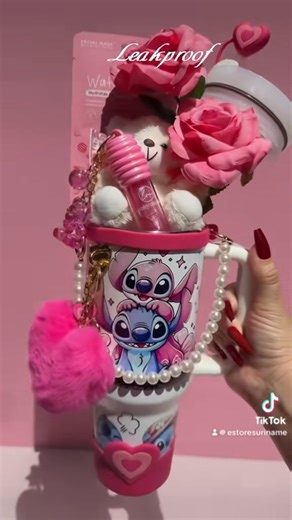 Stanley Tumbler Valentine's Gift Set. Srd 1650 𝗞𝗼𝗼𝗽 𝗡𝘂 𝗢𝗻𝗹𝗶𝗻𝗲: https://estore.sr/product-category/dames-accessoires/valentine-gifts/ 𝗔𝗱𝗿𝗲𝘀: Domineestraat 17 𝐖𝐡𝐚𝐭𝐬𝐚𝐩𝐩: https://wa.me/ 5978582123 𝗔𝗱𝗿𝗲𝘀 : Indiraghandiweg 5 𝐖𝐡𝐚𝐭𝐬𝐚𝐩𝐩: https://wa.me/ 5978497777 𝐎𝐩𝐞𝐧𝐢𝐧𝐠𝐬𝐭𝐢𝐣𝐝𝐞𝐧 Domineestraat 17 Ma-Do 8.00u-17.00u Vr 8.00u-18.00u Za 8.00M-14.00u 𝐎𝐩𝐞𝐧𝐢𝐧𝐠𝐬𝐭𝐢𝐣𝐝𝐞𝐧 Indiraghandie weg 5 Ma-zat:9.00u-20.00u Zo: 12.00U-20.00u 🛵 𝐃𝐞𝐥𝐢𝐯𝐞𝐫𝐲 Ma 