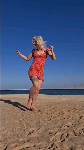 What is Love Haddaway Shuffle Dance 🔥 Lizziecl #shuffle #shuffledance #dance #egypt