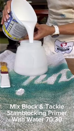Granny B’s Old Fashioned Paint on Instagram: "Block & Tackle - not just a primer, but a stainblocking, adhesion booster! Why do the pros prime, when the paint says ‘no prep’ ? ❤️ Block tannin, stain and oil ❤️ Makes painting easier, fewer coats ❤️ Stops paint chipping ❤️ Makes your colours pop Brush or spray 🥰 The only stain blocking primer made for furniture painters. Easier than 123 🎯 #grannyb #paint #prime #diy ryobi_africa Ryobi Africa"