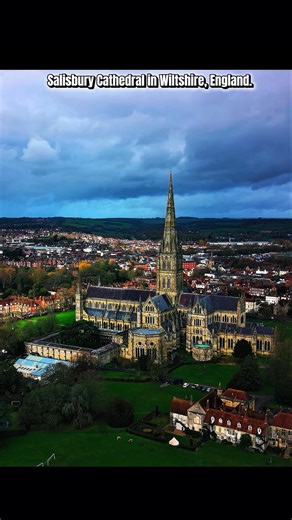 Salisbury Cathedral ⛪🇬🇧 | Timeless Beauty of England#4k #travel #peace #moments #sunset