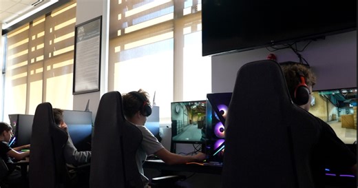 Aurora expands access to eSports with two new hubs in rec centers