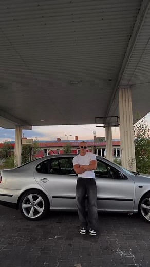 𝙎𝙏𝘼𝙉𝙄𝙎Ł𝘼𝙒 𝘽𝘼𝙉𝘼𝙎𝙕𝙀𝙆 on Instagram: "Obsessed with the beauty of abandoned places 🏚️ • • • • • #reels #fyp #lifestyle"