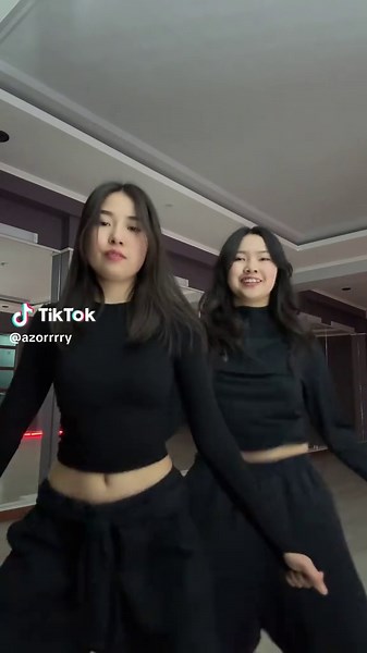 Marry Me: Dance with Azoruuu