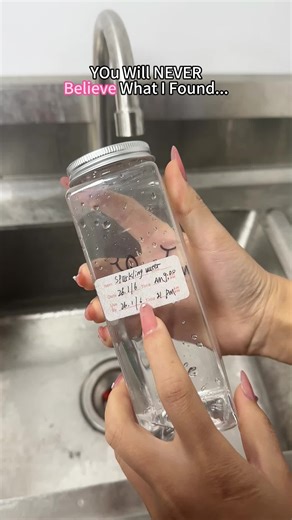 This label DISSOLVES in water! 🌊 Eco-friendly magic Watch the difference! Left: Regular sticker pollutes. Right: Our water-soluble label vanishes in seconds. Good for the planet, easy for you. ♻️ Would you switch to this? #ecofriendly #greentech #watersoluble #watersoluble #sticker