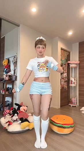 77K views · 6.4K reactions | ドンドンドン烙#babyslow #dance #dancechallenge #dancereels #robot #robotdance #robotics #ダンス #ロボットダンス #ロボット #doll #dollgirl | Babyslow | Facebook