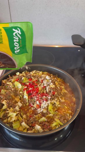 Cooking Mince & Cabbage with Uphuthu Recipe | Bring Home Deliciousness!