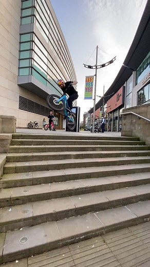 672K views · 10K reactions | Danny MacAskill *never* fails to impress us 勞 | Red Bull | Facebook