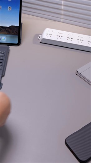 ⚡ Charge Smarter, Anywhere in the EU! ✅ EU C/F plug included — ready to power your devices in EU countries. ✅ Compact design with a retractable USB-C cable — perfect for home or travel. ✅ Fast charging for two devices at once — keep your desk tidy and your devices ready. Travel light, charge fast, stay organized. 🌍🔌 | Nillkin.cc