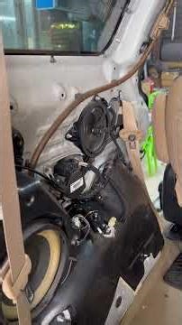 Specialized repair services for automatic sliding doors on Kia Sedona and Kia Carnival.