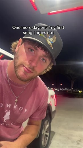 Made this song in my apartment | new song