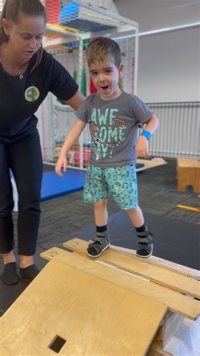 7K views · 199 reactions | Nicolas and Nicole Exercise Physiologist working together this morning. DMI with minimal assistance Well done team, power on  . . . #exercise #movement #coordination #dmi #disabilty #child #earlyintervention #therapy #physicaltherapy #exercisephysiology #goldcoast #burleigh | Centre of Movement | Facebook