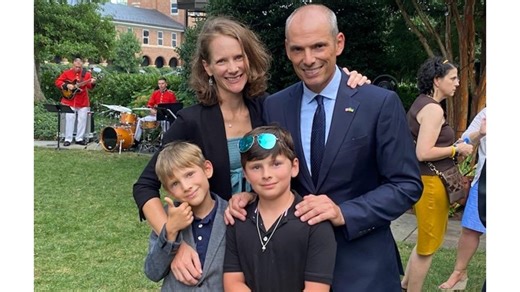 Hundreds of people join bike ride to Congress for safer streets