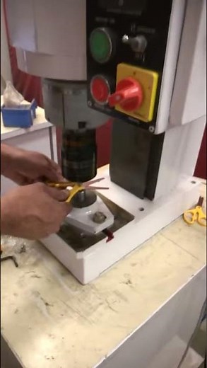 Hinge or Scissor Riveting operation