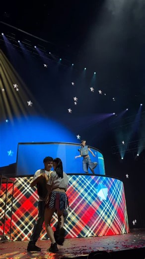 Dale Play | ME ESCAPARÉ CONTIGO ZEKIIIII | Instagram