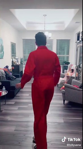 Me at my friends halloween party 🎃 doing my best.. #fyp #viral #rupaul #drag #foryourpage #dance #us #jordanpeele #halloweenparty #texas #halloween #trickortreat #lgbtq #vogue