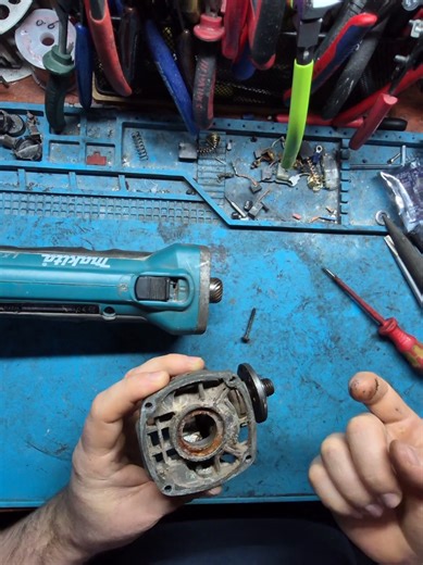 Makita Grinder Repair - How To Fix Tools #makita #tools #fyp #weekendwarrior #bluecollar