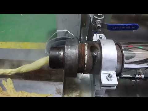 Soybean oil extraction followed by biscuit reuse - plant protein extruder WhatsApp:13336387011