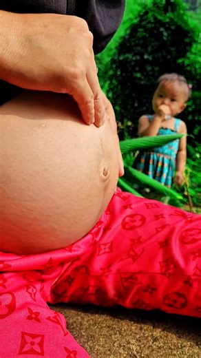 The little girl fell with her mother.