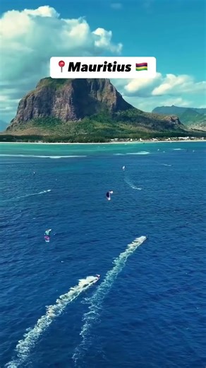 Top Honeymoon Destinations #travliv360 #travel #ytshorts #shorts