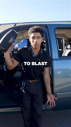 Breakers Stereo & Performance on Instagram: "We hooked up local Influencer rico_rix with a Elite wireless Apple CarPlay, and wireless android auto head unit. #rethinkelite"