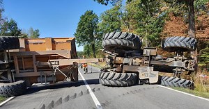 « Quelques secondes de distraction suffisent » : voici les principales causes d’accident avec un tracteur