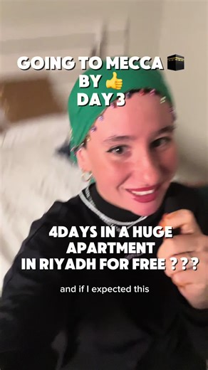 Imagine tu passes d’une tente sous -5° à un 73839m2 #travel #fyp #mecca #traveltok #girl