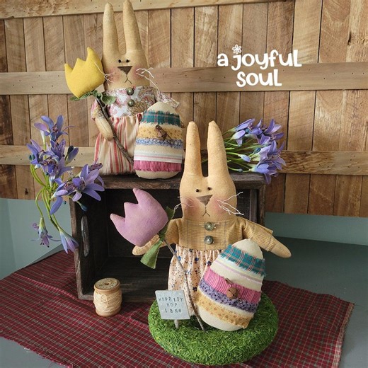 PATTERN - HIPPITY HOPPERS - Primitive Bunny Dolls With Tulips and Easter Egg, Sewing Epatterns - Etsy