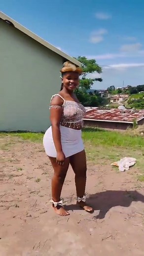 Understanding Zulu Women's Traditional Dress and Symbolism