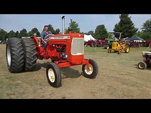 Allis Chalmers D19 with Duals