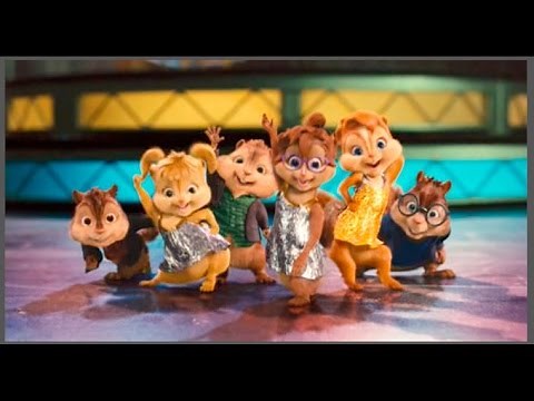 Alvin, esquiletes e os esquilos dançando e cantando muito.