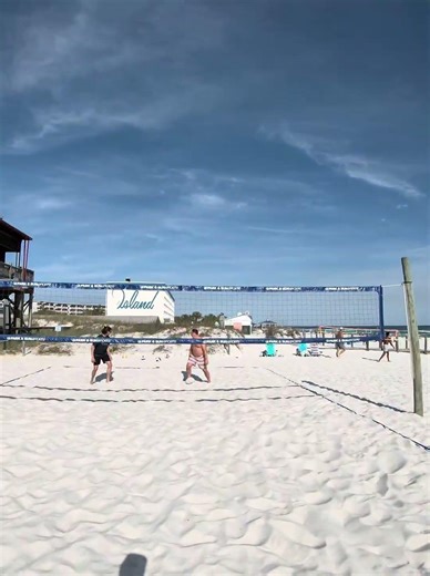 Warming up for Fuds with some jump serves! #volleyball #beachvolleyball #beach #pov #fyp #loop