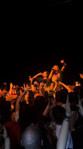 Concert lujipeka 11/03/26 borderline 💛🧡 #lujipeka #columbine #lautrecanalnancy #brulerparistour #nancy@lautrecanalnancy