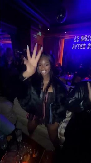 JT in the club dancing 😂