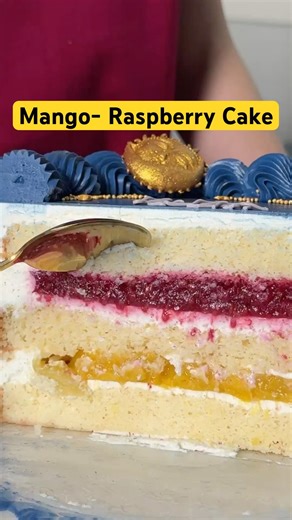 RECIPE IN COMMENTS #mangocake #raspberrycake #bakingrecipe #caketutorial #summerdessert