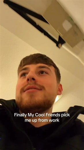 Red Milford🧤 on Instagram: "Doing lifts m8."