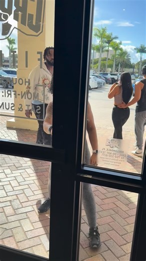 The clock is ticking! ⏳ Up to 20% savings on Personal Training extended through 12/6! 🏋️Stop by the Personal Training Bar today or fill out the form at crnch.co/train to reserve this offer! | Crunch Fitness