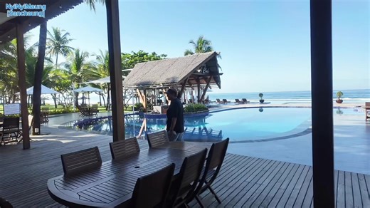 Explore Myanmar Makeup Artistry with NyiNyiMaung