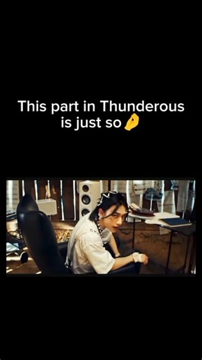 Not about Bigbang but this part in Thunderous skz is just too perfect for me #skz #straykids