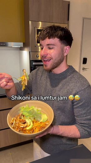 Recetë e Shpejtë Patate, Pulë dhe Avokado