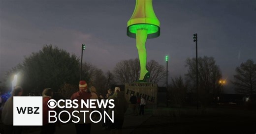 Leg lamp from "A Christmas Story" becomes holiday light fixture in Oklahoma town