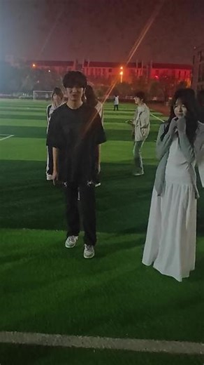 同校偶遇妙妙 必须制裁好吧@妙妙🥀