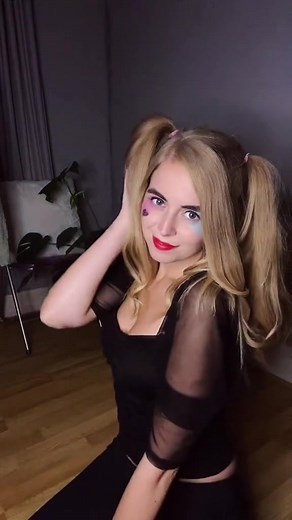 Halloween vibes 😜 #harleyquinn #viral #us #fyp #halloween #halloweentiktok